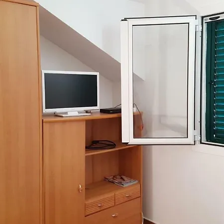 Gal Apartment *