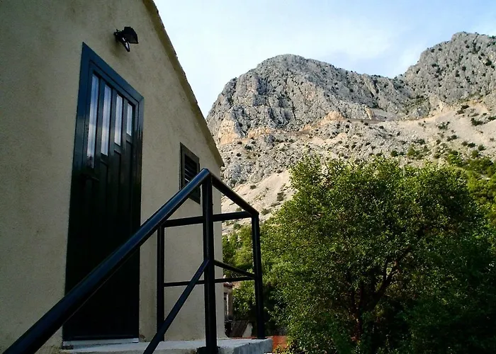 Gal * Podgora (Split-Dalmatia)