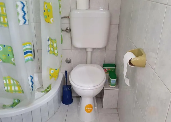 Gal * Podgora (Split-Dalmatia)